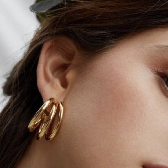 💛18K gold plated C-shaped glam earrings - Picture 8 of 8